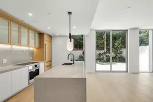 2200 Brickell Ave, Miami, FL 33143 - Photo 6