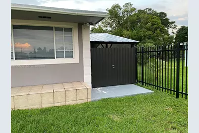 26700 SW 138th Ave, Homestead, FL 33032 - Photo 2