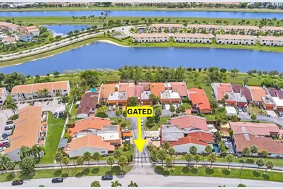 616 NE 195th St, Miami, FL 33179 - Photo 2