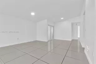 616 NE 195th St, Miami, FL 33179 - Photo 10