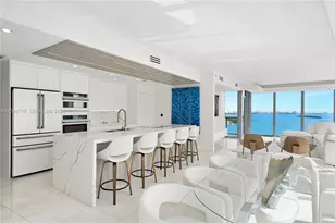 601 NE 36th St, Miami, FL 33137 - Photo 14