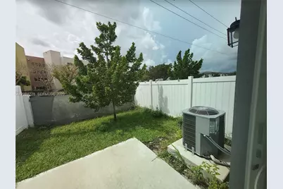 1085 NW 4th Ter, Florida City, FL 33034 - Photo 22