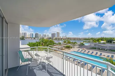 18071 Biscayne Blvd #303, Aventura, FL 33160 - Photo 22