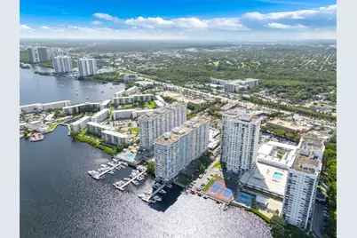 18071 Biscayne Blvd #303, Aventura, FL 33160 - Photo 32