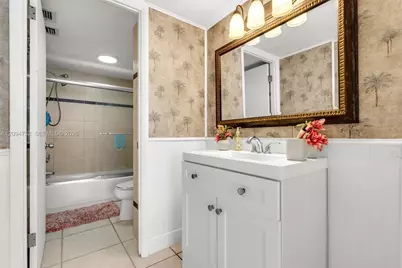 18071 Biscayne Blvd #303, Aventura, FL 33160 - Photo 18