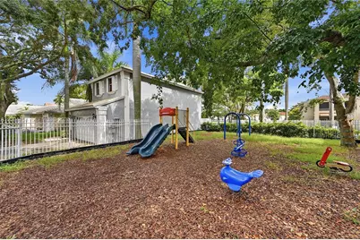9858 NW 3rd St #9858, Plantation, FL 33324 - Photo 26