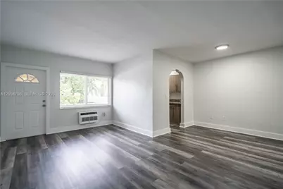 7911 Abbott Ave #8, Miami Beach, FL 33141 - Photo 2