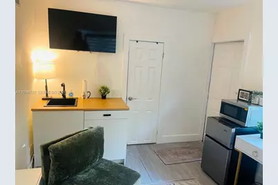 280 NW 148th St #A, Miami, FL 33168 - Photo 2