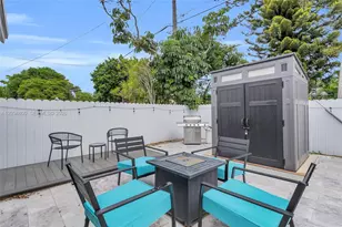 1175 NE 109th St, Miami, FL 33161 - Photo 24
