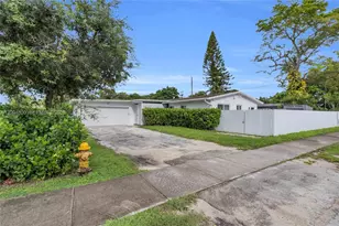 1175 NE 109th St, Miami, FL 33161 - Photo 22