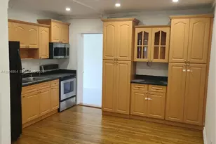 2862 SW 38th Ct, Miami, FL 33134 - Photo 6