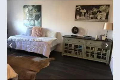 11111 Biscayne Blvd #4D, Miami, FL 33181 - Photo 8