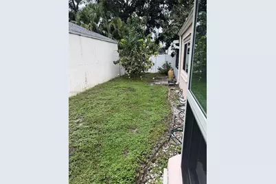 33 Bentwater Cir, Boynton Beach, FL 33426 - Photo 22