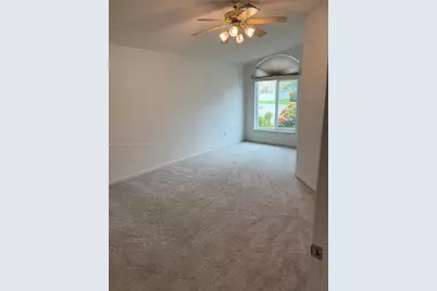 33 Bentwater Cir, Boynton Beach, FL 33426 - Photo 2