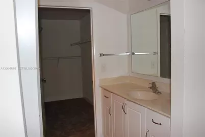4871 Via Palm Lks #703, West Palm Beach, FL 33417 - Photo 16