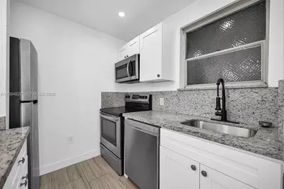 13101 Memorial Hwy #104, North Miami, FL 33161 - Photo 6