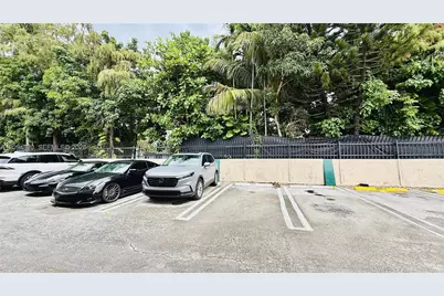 13101 Memorial Hwy #104, North Miami, FL 33161 - Photo 16