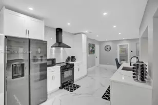 63 SE 5th Ave, Deerfield Beach, FL 33441 - Photo 16