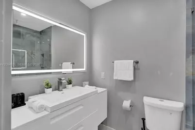 63 SE 5th Ave, Deerfield Beach, FL 33441 - Photo 32