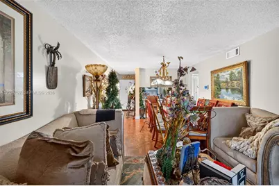 204 Lake Pointe Dr #107, Oakland Park, FL 33309 - Photo 12