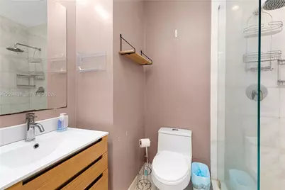 2421 Lake Pancoast Dr #3B, Miami Beach, FL 33140 - Photo 8