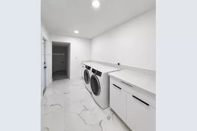 2610 Pierce St, Hollywood, FL 33020 - Photo 12