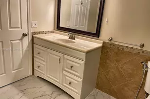 3500 Mystic Pointe Dr, Aventura, FL 33180 - Photo 18