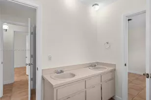 9360 SW 25th St, Miami, FL 33165 - Photo 32