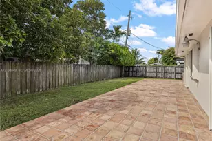 9360 SW 25th St, Miami, FL 33165 - Photo 36