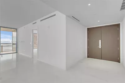 300 Biscayne Blvd Way #4203, Miami, FL 33131 - Photo 6