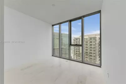 300 Biscayne Blvd Way #4203, Miami, FL 33131 - Photo 32