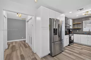 702 N 31st Ct, Hollywood, FL 33021 - Photo 16
