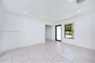 2106 Plunkett Ct, Hollywood, FL 33020 - Photo 6