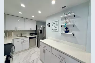 2201 S Ocean Dr #605, Hollywood, FL 33019 - Photo 4