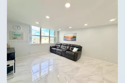 2201 S Ocean Dr #605, Hollywood, FL 33019 - Photo 8