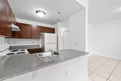 2405 W 78th St #202, Hialeah, FL 33016 - Photo 4
