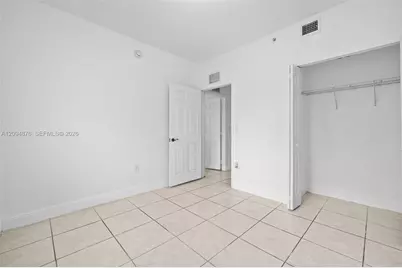 2405 W 78th St #202, Hialeah, FL 33016 - Photo 16