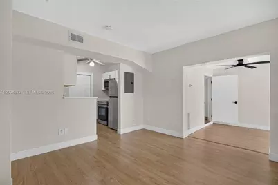 5197 NE 14th Ave, Pompano Beach, FL 33064 - Photo 4
