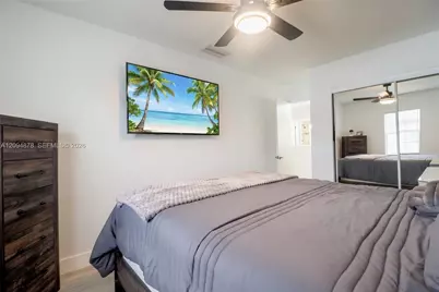 8402 SW 208th St, Cutler Bay, FL 33189 - Photo 16