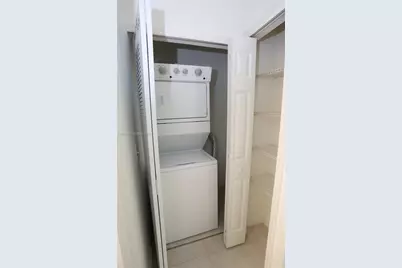 6171 NW 182nd Ln #205, Hialeah, FL 33015 - Photo 6