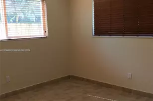 1324 NE 127th St, North Miami, FL 33161 - Photo 6