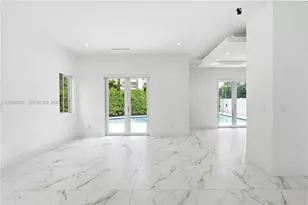 8221 NW 34th Dr, Doral, FL 33122 - Photo 18