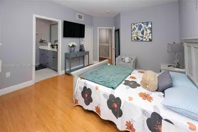 873 NW 135th Ave, Pembroke Pines, FL 33028 - Photo 20