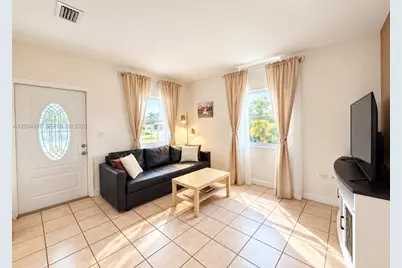 797 NW 9th St, Homestead, FL 33030 - Photo 10