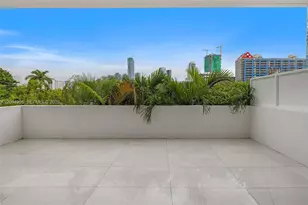 2200 Brickell Ave, Miami, FL 33129 - Photo 18