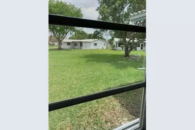 1024 NW 90th Way, Plantation, FL 33322 - Photo 6