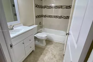 8881A Fontainebleau Blvd, Miami, FL 33172 - Photo 14