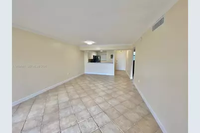 8881 A Fontainebleau Blvd #307, Miami, FL 33172 - Photo 32