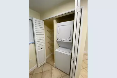 8881 A Fontainebleau Blvd #307, Miami, FL 33172 - Photo 12