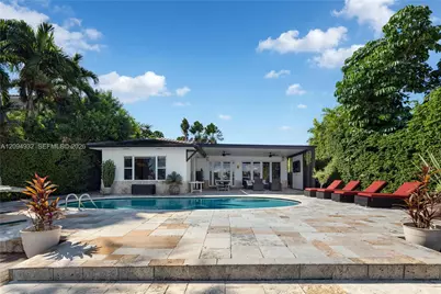 435 N Shore Dr, Miami Beach, FL 33141 - Photo 2